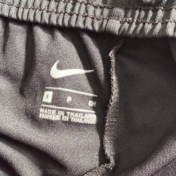Womens Black Nike Athletic Pants - Picture 5 of 6